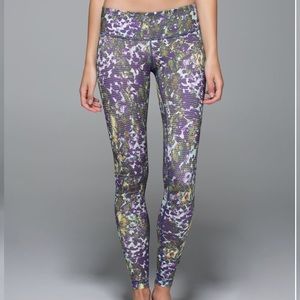 Lululemon Iris Flower Multi Low Rise Wunder Unders